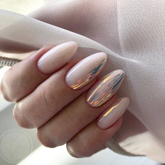 Només la manicura de moda per a diferents longituds i formes d'ungles. Els exemples més bonics