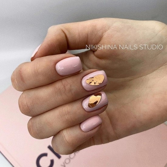 Només la manicura de moda per a diferents longituds i formes d'ungles. Els exemples més bonics