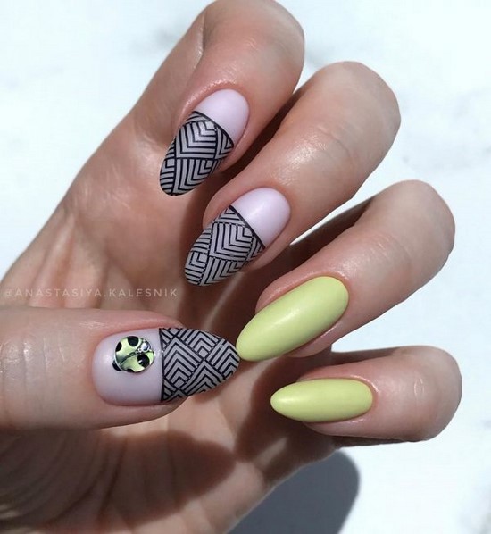 Només la manicura de moda per a diferents longituds i formes d'ungles. Els exemples més bonics