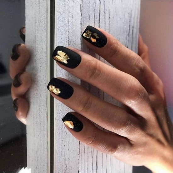 Només la manicura de moda per a diferents longituds i formes d'ungles. Els exemples més bonics