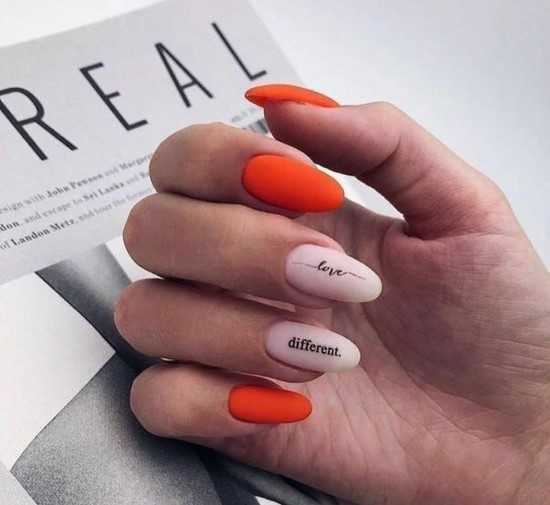 Només la manicura de moda per a diferents longituds i formes d'ungles. Els exemples més bonics