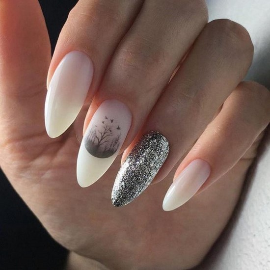 Només la manicura de moda per a diferents longituds i formes d'ungles. Els exemples més bonics