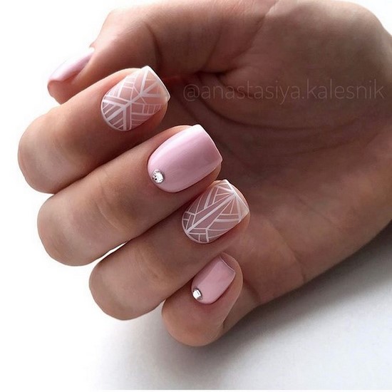 Només la manicura de moda per a diferents longituds i formes d'ungles. Els exemples més bonics