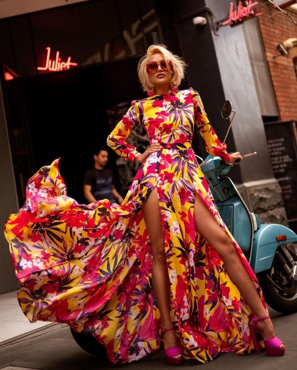 Culori la modă de haine. Alege imagini interesante în nuanțe frumoase.