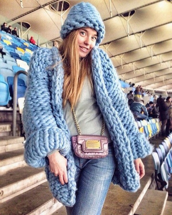 Culori la modă de haine. Alege imagini interesante în nuanțe frumoase.