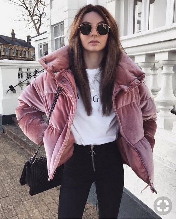 Culori la modă de haine. Alege imagini interesante în nuanțe frumoase.