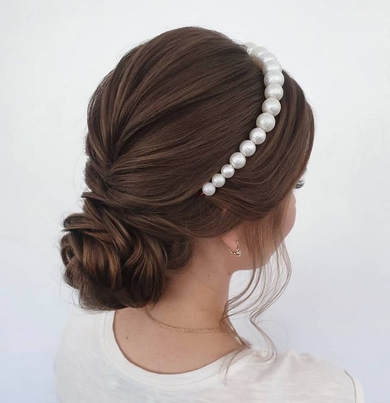 Comment coiffer vos cheveux pour la nouvelle année. Les coiffures les plus élégantes pour les célébrations du Nouvel An