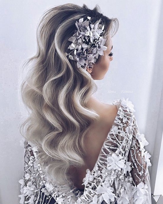 Comment coiffer vos cheveux pour la nouvelle année. Les coiffures les plus élégantes pour les célébrations du Nouvel An